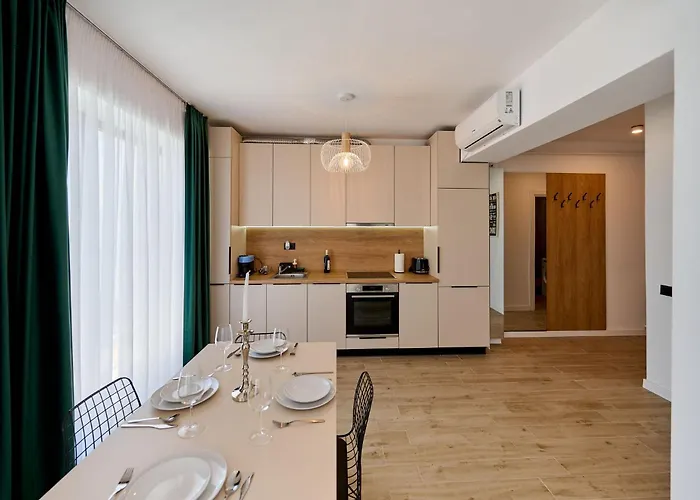 Stefinity In Infinity - Parking Apartment Mamaia