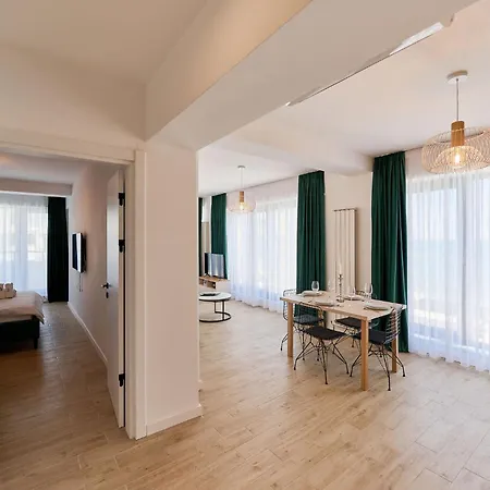 Stefinity In Infinity - Parking Appartement Mamaia