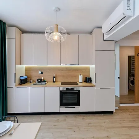 Stefinity In Infinity - Parking Apartment